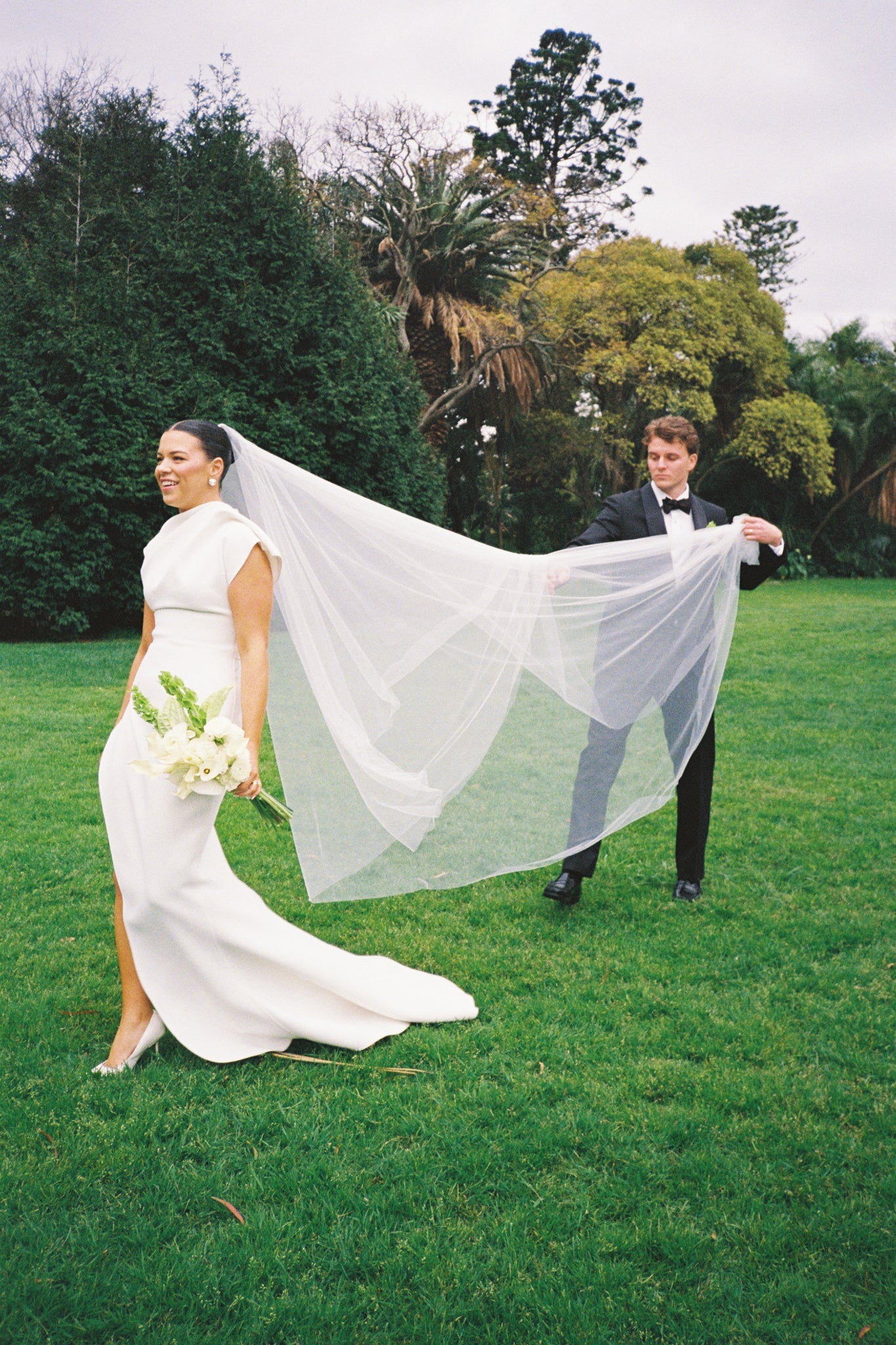 Victoire Gown