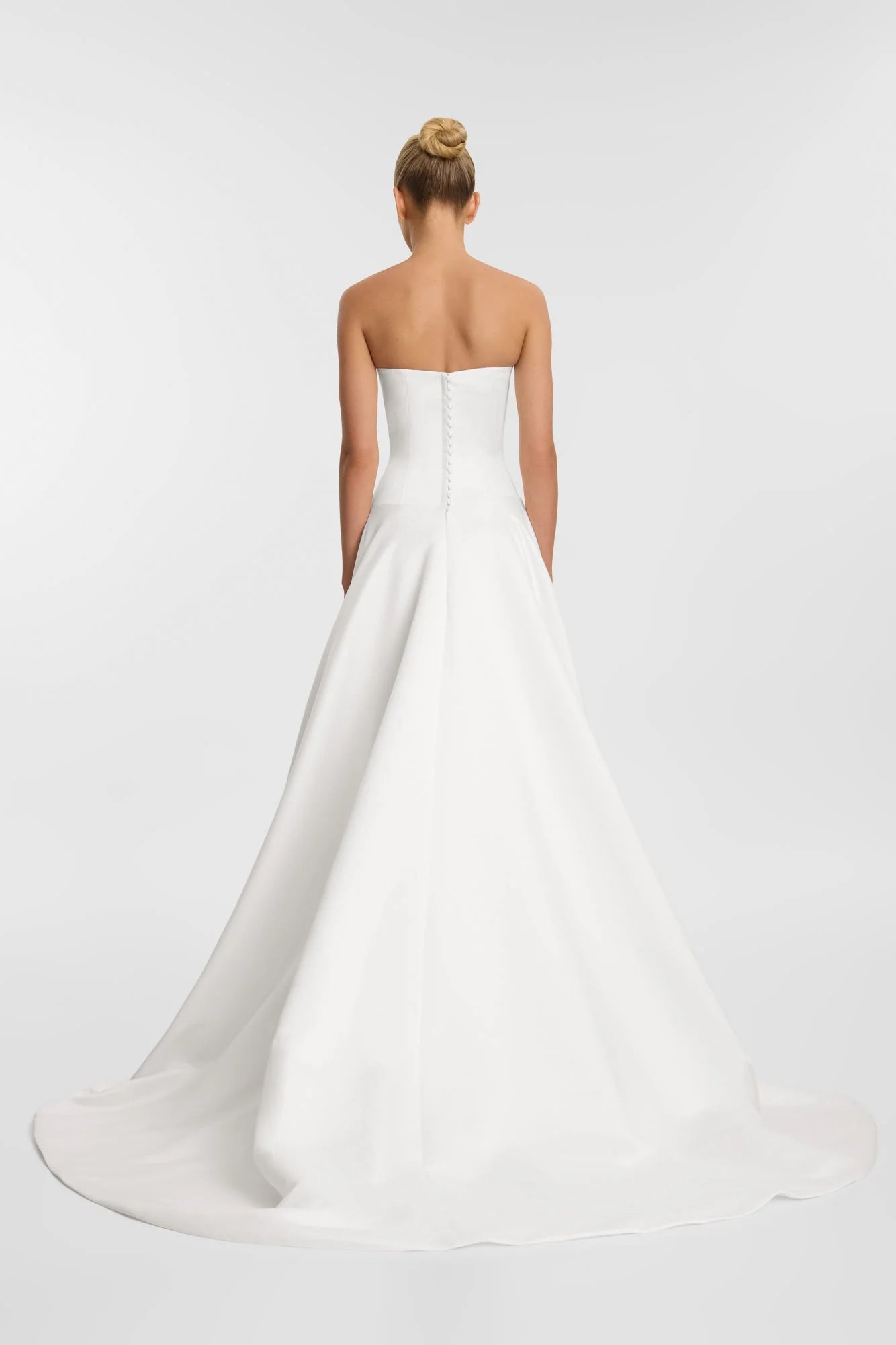 Kyha Aspen Gown BRAND NEW, UNALTERED