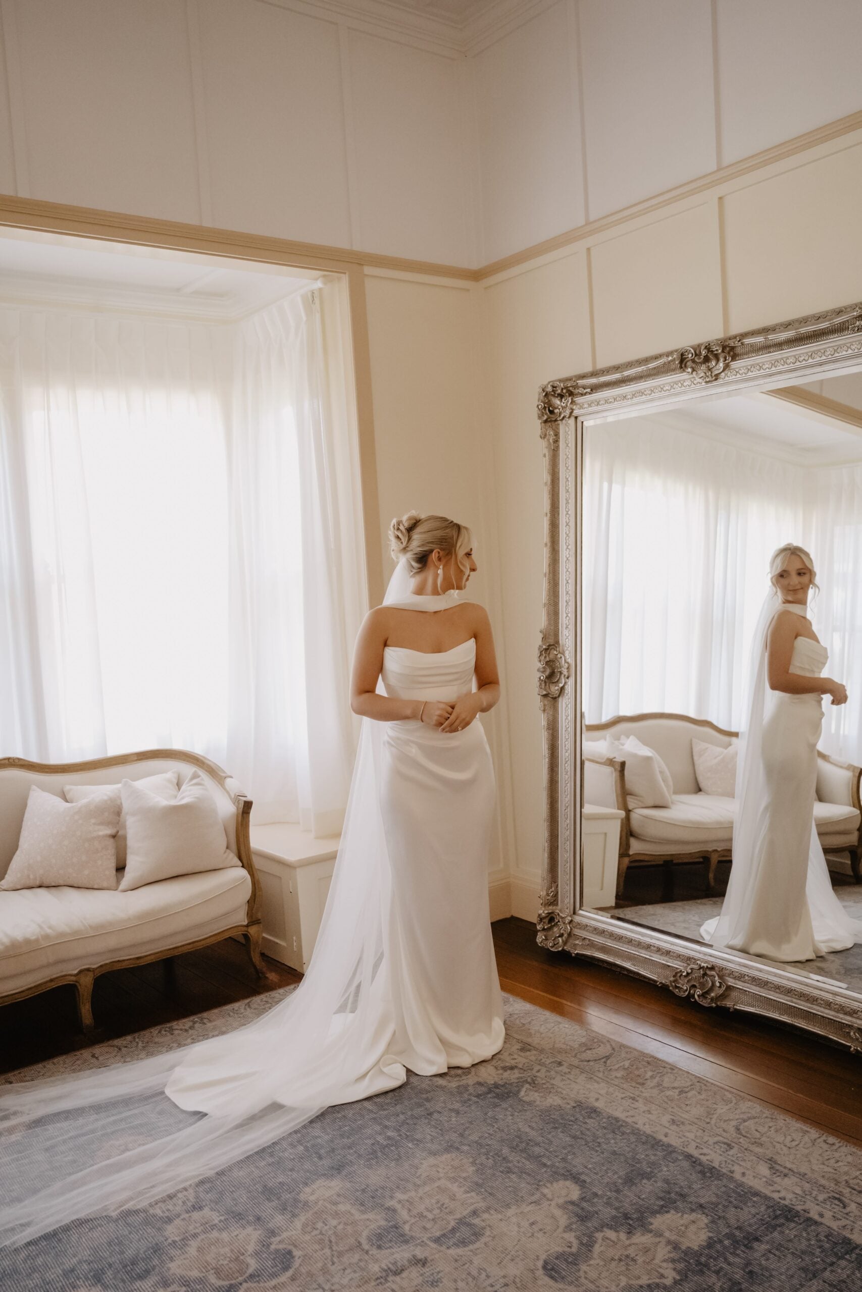 Salacea gown