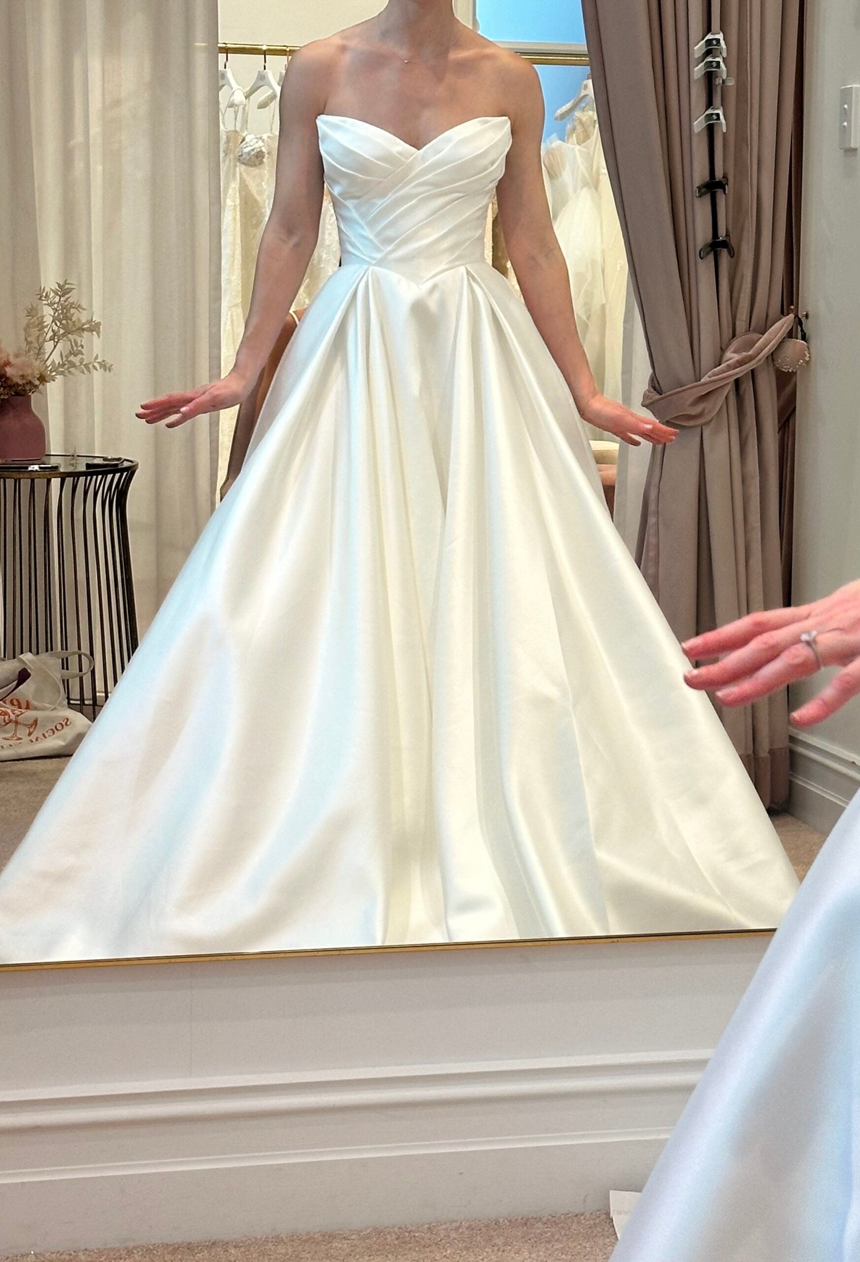 Wedding dress ‘Maeve’ - Wona concept