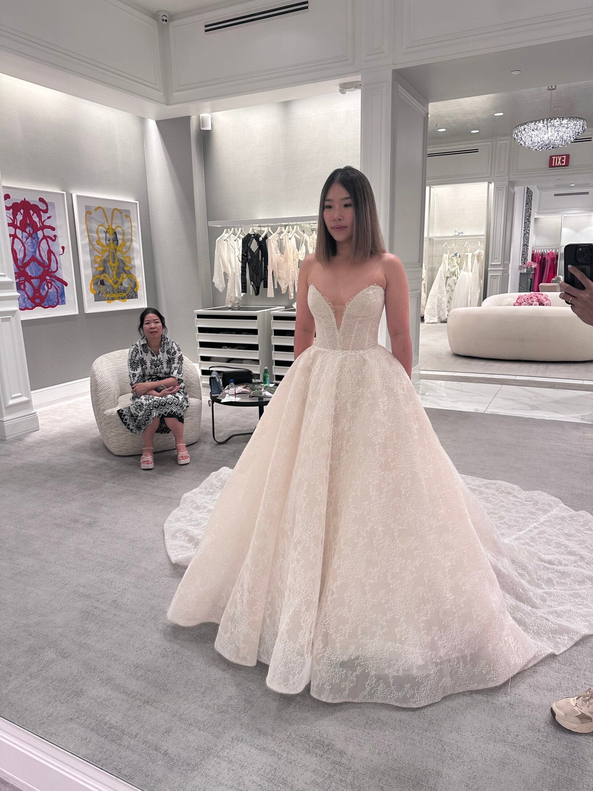 New/Unaltered Monique Lhuillier - Darling with Helena Lace