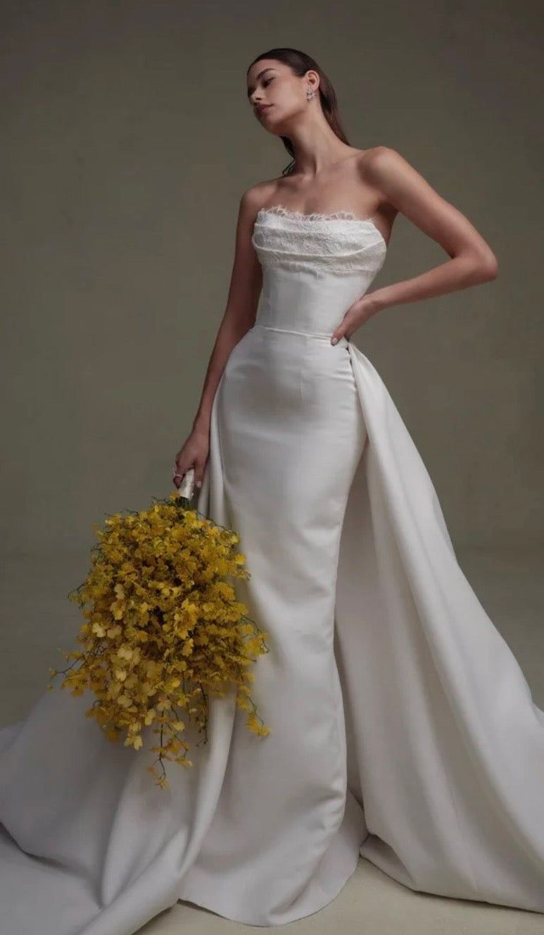 The SE070 Gown