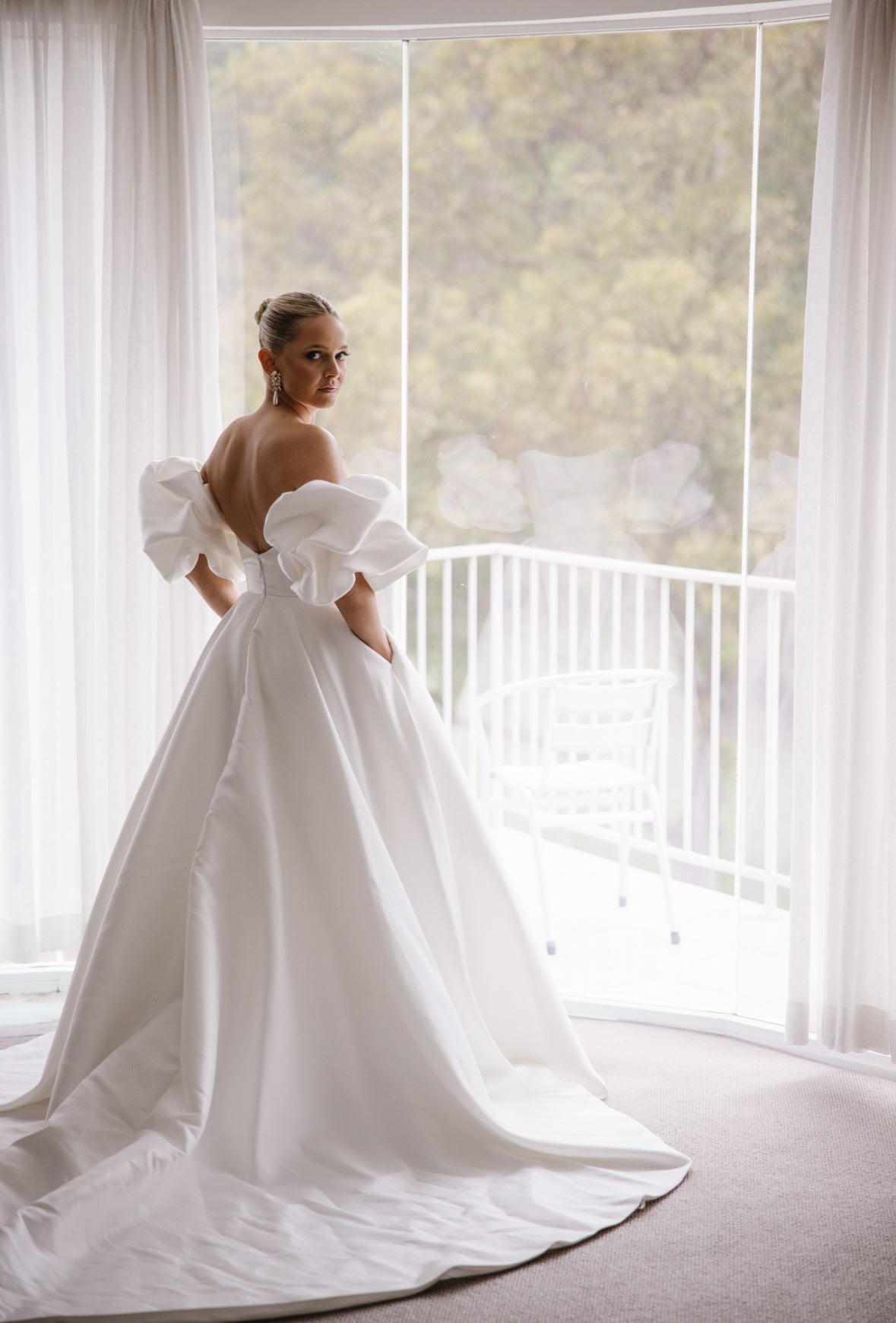 Monique Lhuillier Bliss Gown (BL23201)