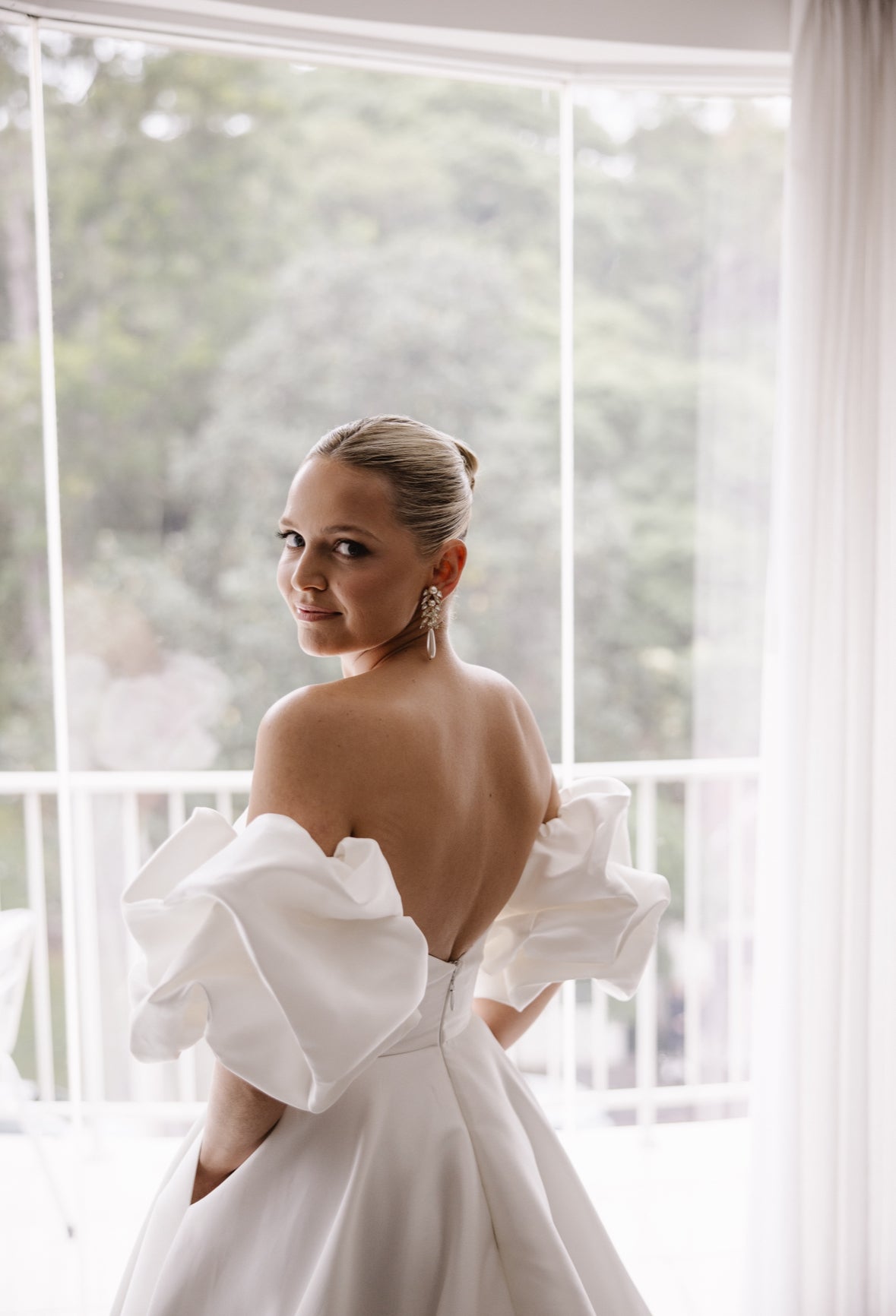 Monique Lhuillier Bliss Gown (BL23201)