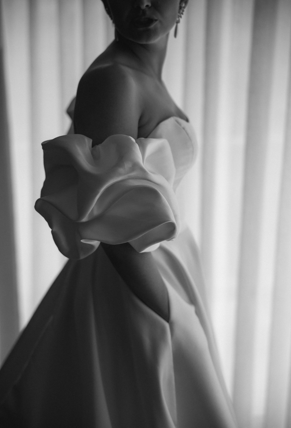 Monique Lhuillier Bliss Gown (BL23201)