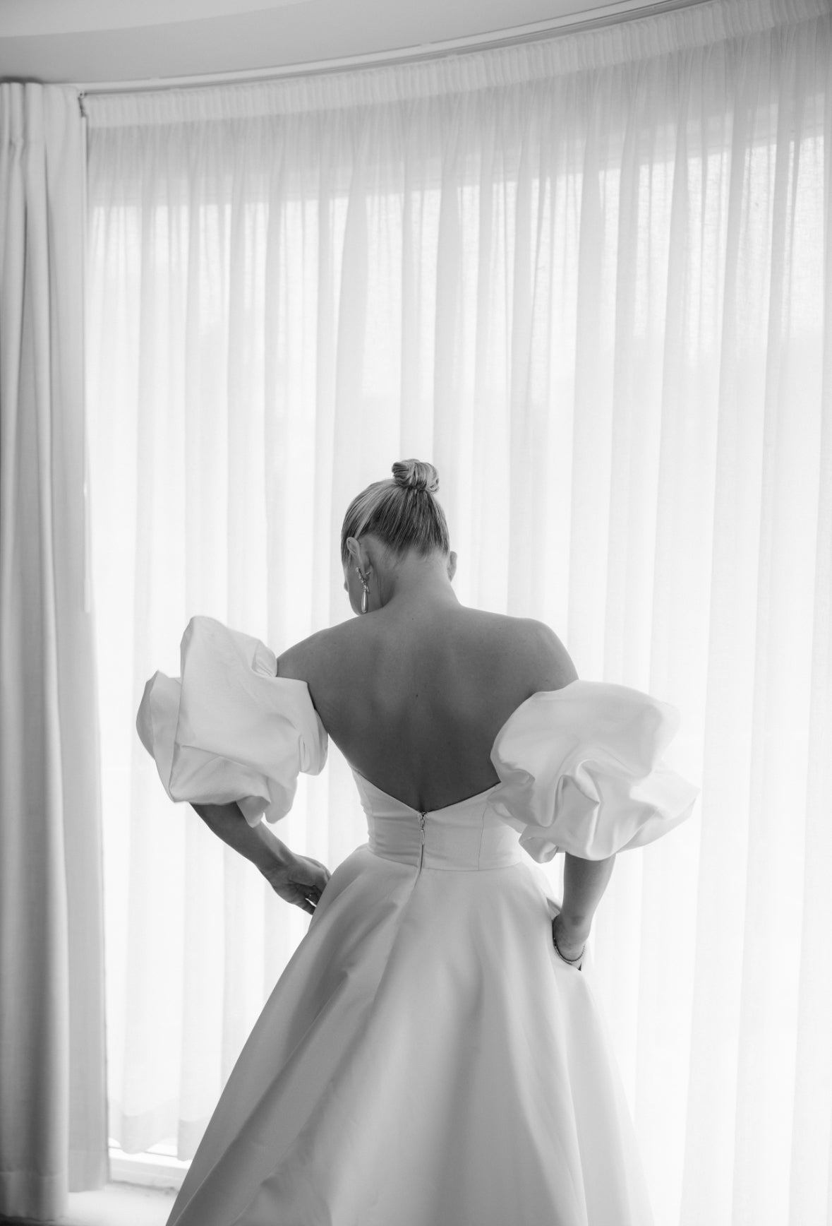 Monique Lhuillier Bliss Gown (BL23201)