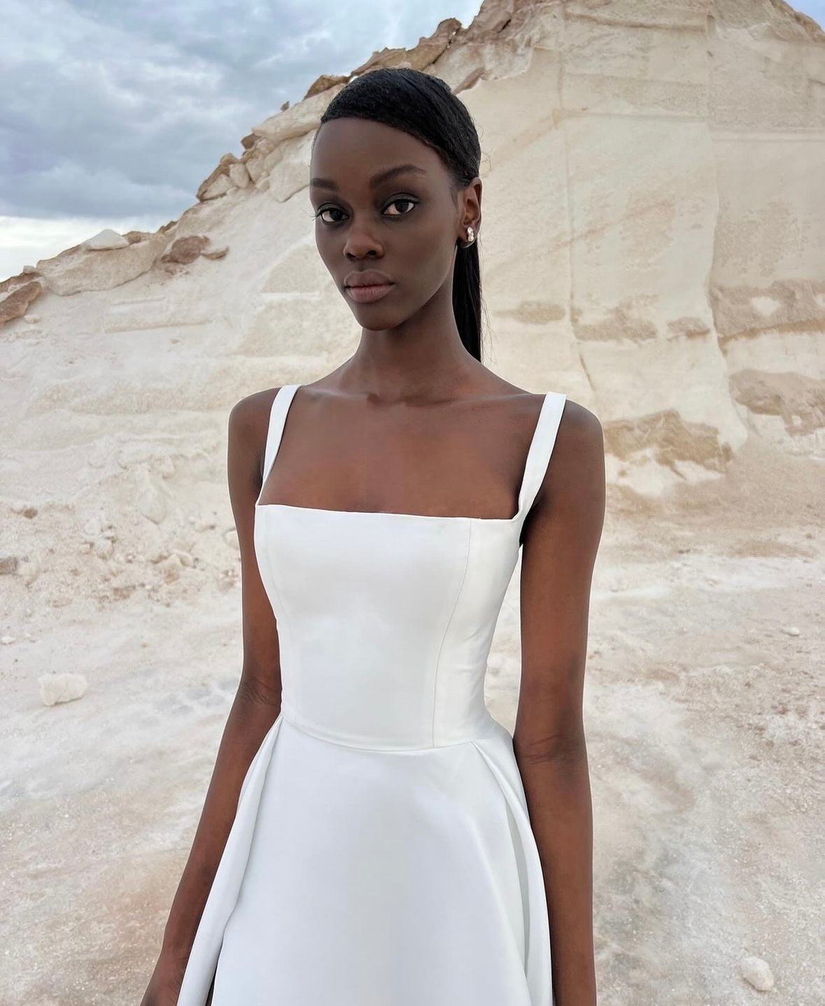KYHA Luni Gown