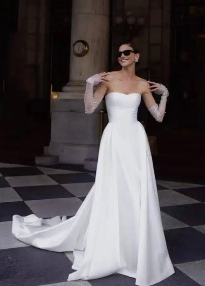 Flora Bridal, Valentina