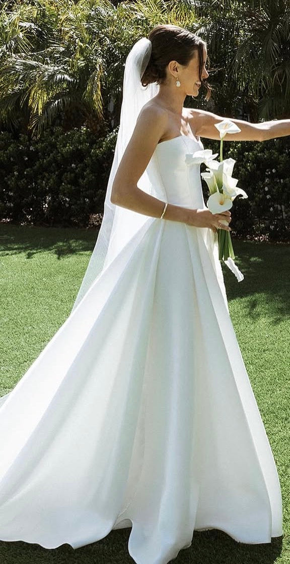 Flora Bridal, Valentina