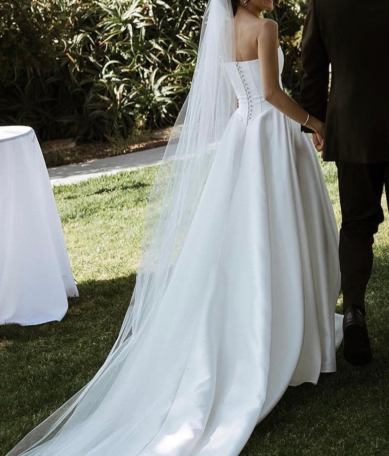 Flora Bridal, Valentina