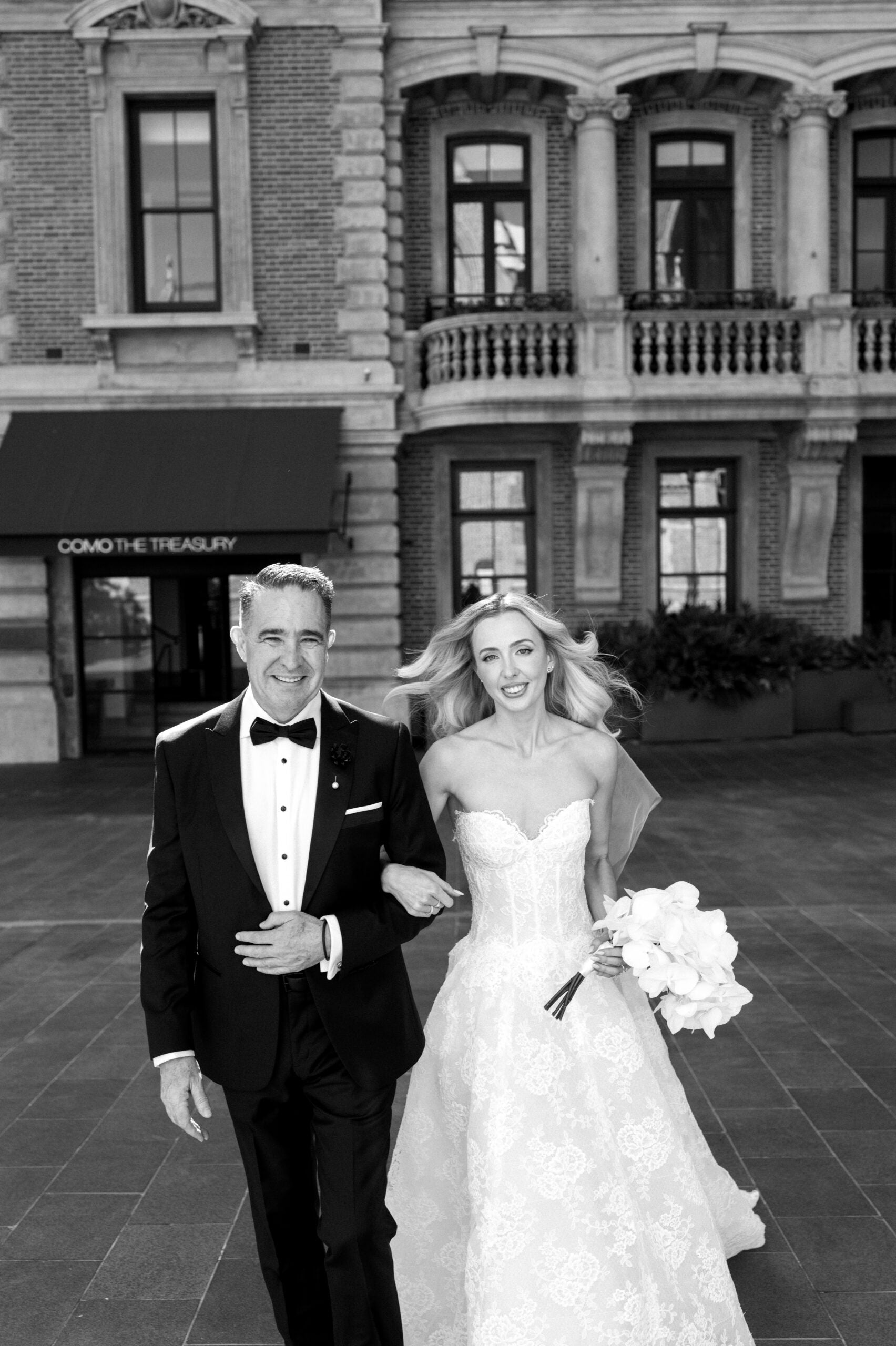 Monique Lhuillier Fleur de Lis Gown Size 4