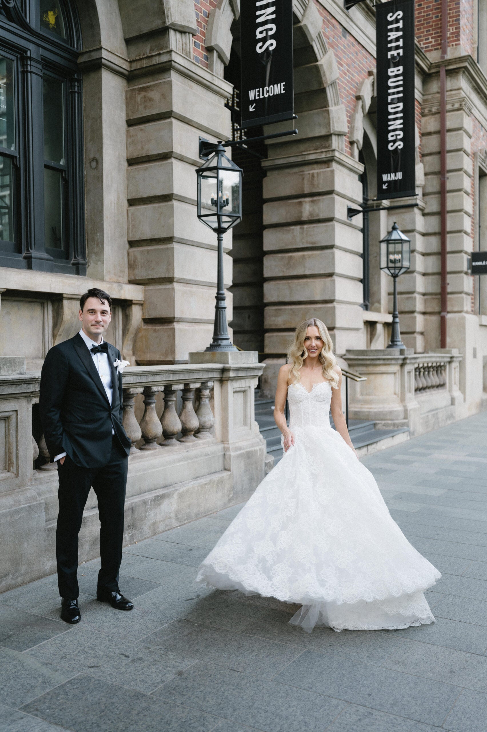 Monique Lhuillier Fleur de Lis Gown Size 4