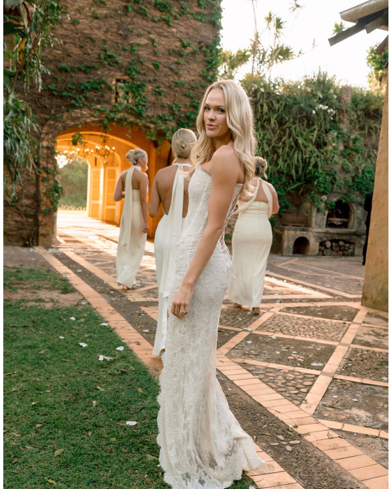 Kate Willa Custom Roj Gown