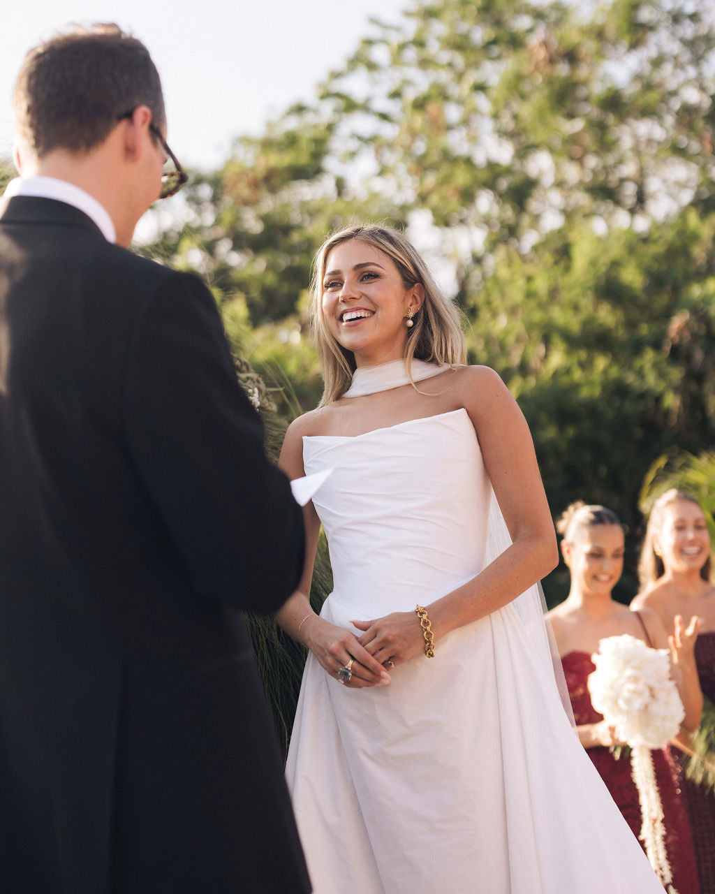 Varca Bridal, Saundra