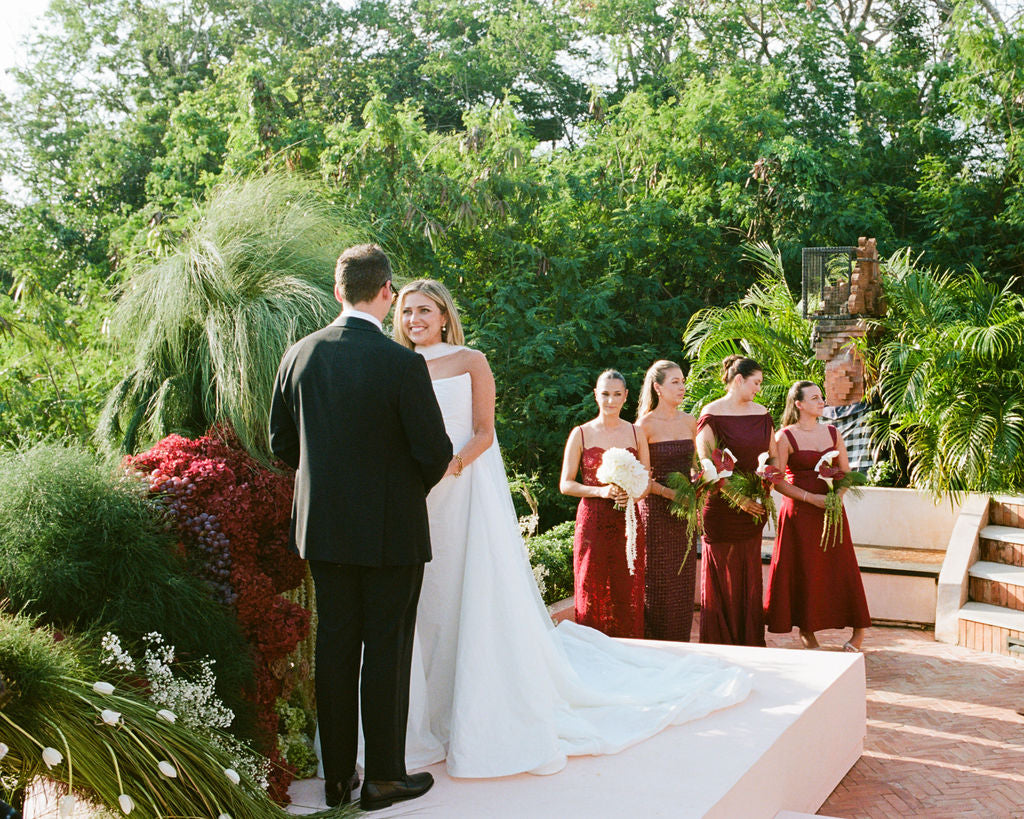 Varca Bridal, Saundra