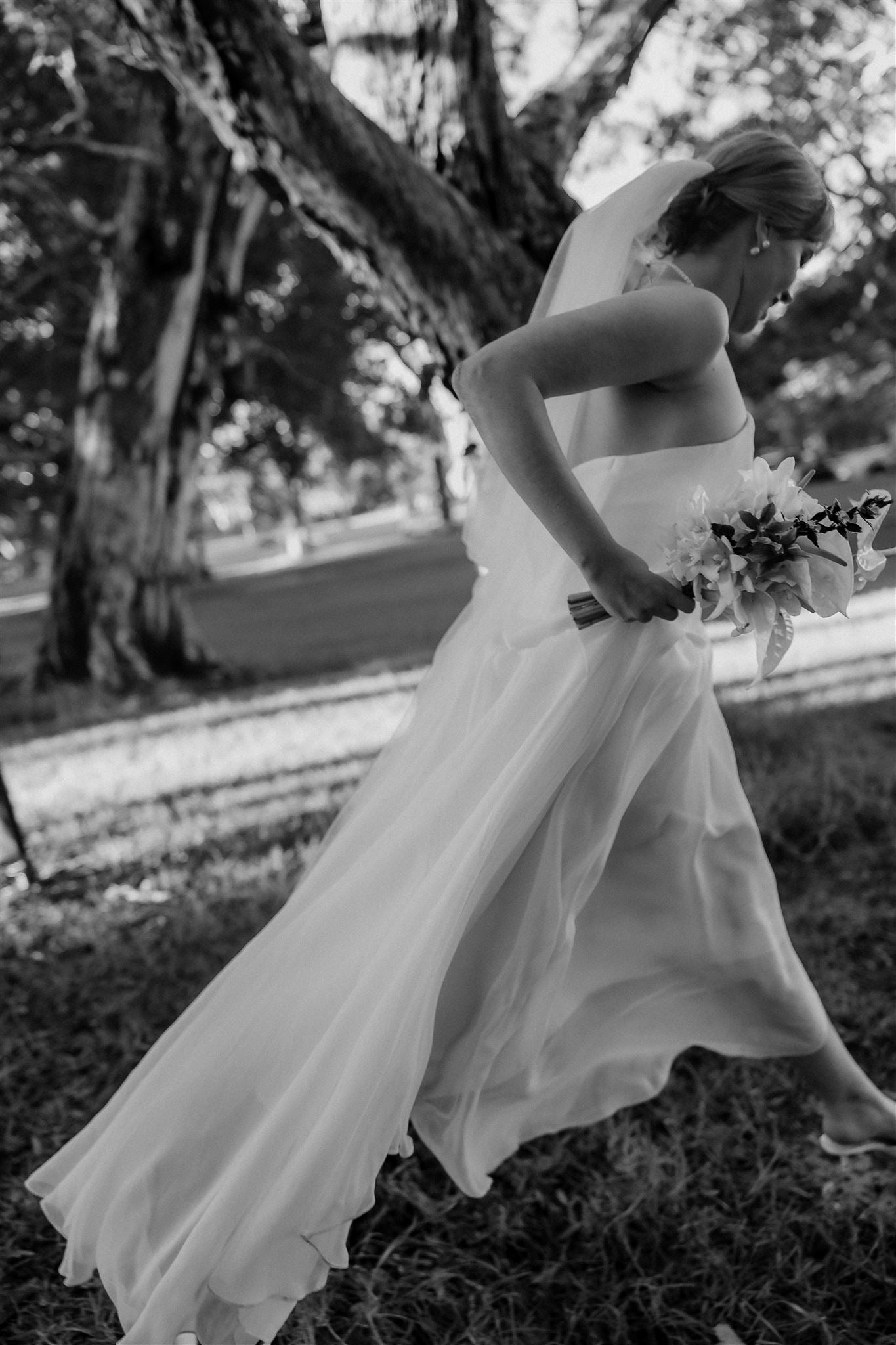 Jeanette Dress - by Sophie et Viola