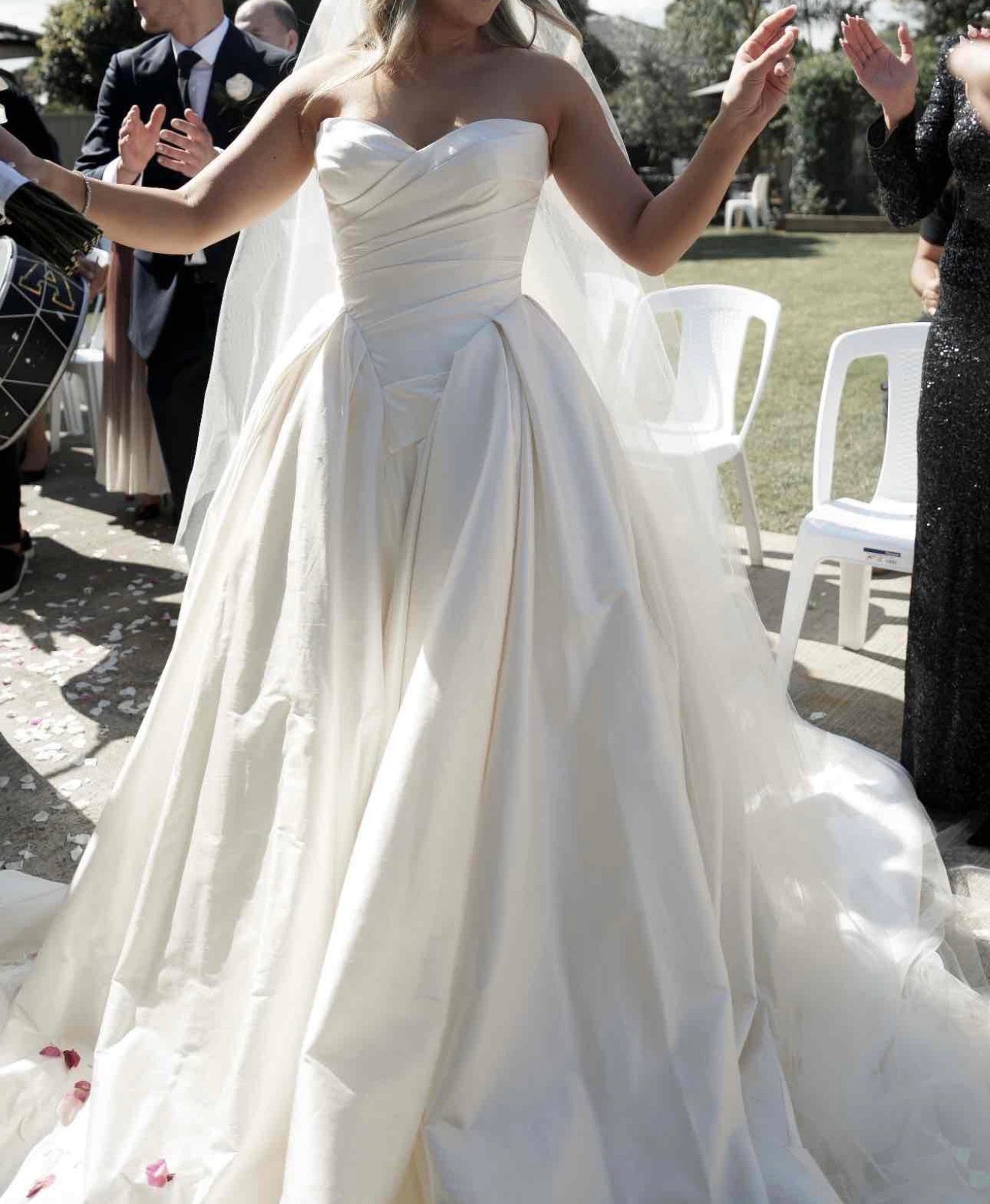 Leah Da Gloria, Antoinette Gown