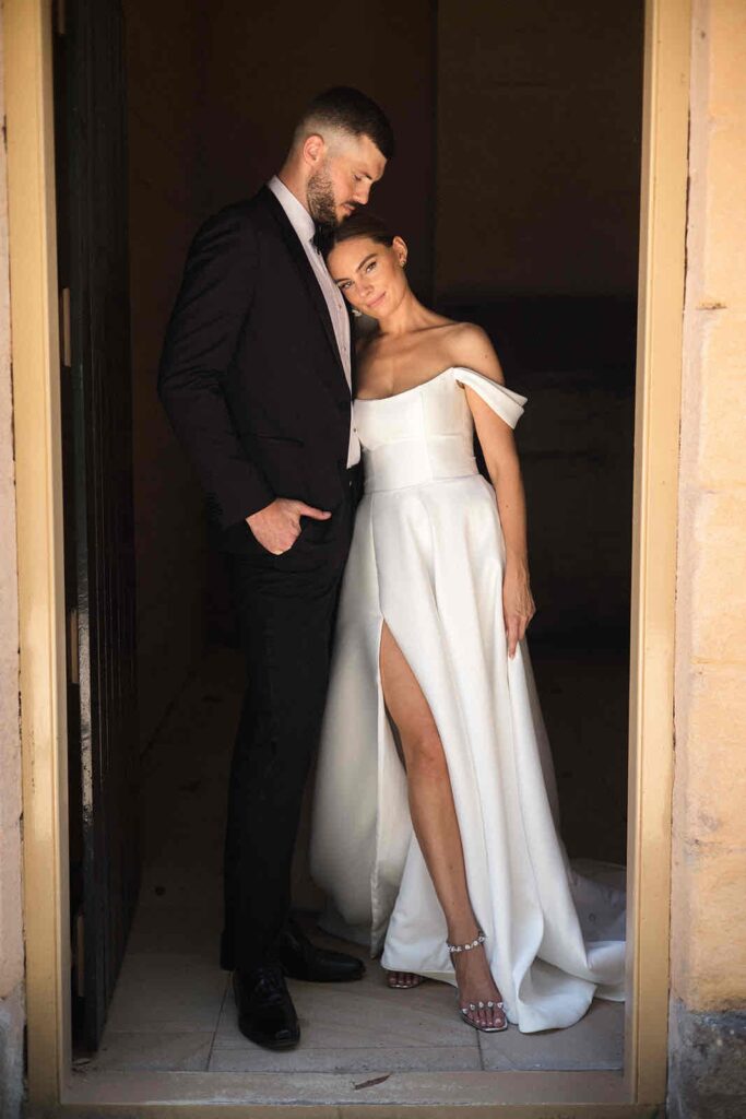 designer wedding dresses used Bridal Boutique Buy Second Hand Second Hand Wedding Dresses Gowns Preloved Bridal – The Bridal Journey Size:36 (10-11 Yrs) Front pleated A line NPC Think Like A Monk Lace Overlaid Maxi Dress Black Bridal collections